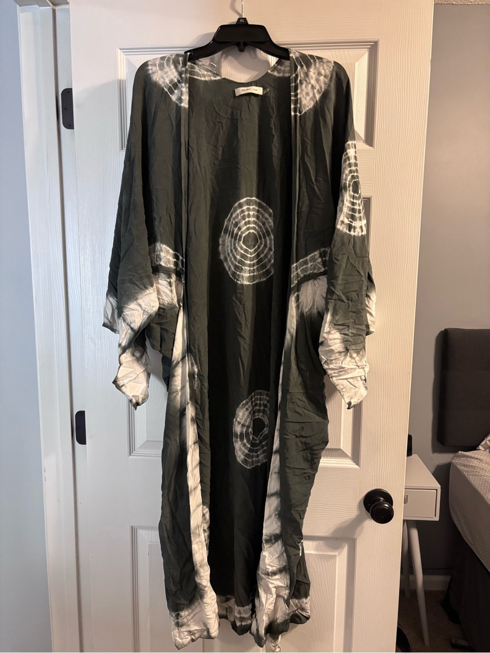 Tie-Dye Open Kimono - Gray & White
